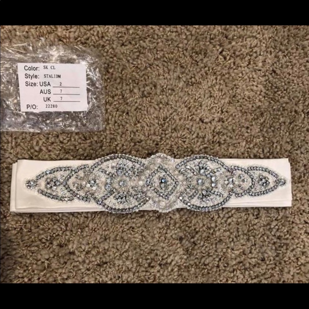 Embellished wedding dress sash - Picture 1 of 1